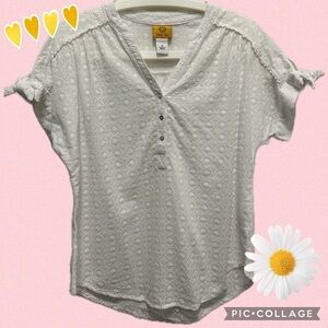 Ruby Rd.‎ White Eyelet V Neck Button Blouse Small 💯 cotton tie knots on sleeves